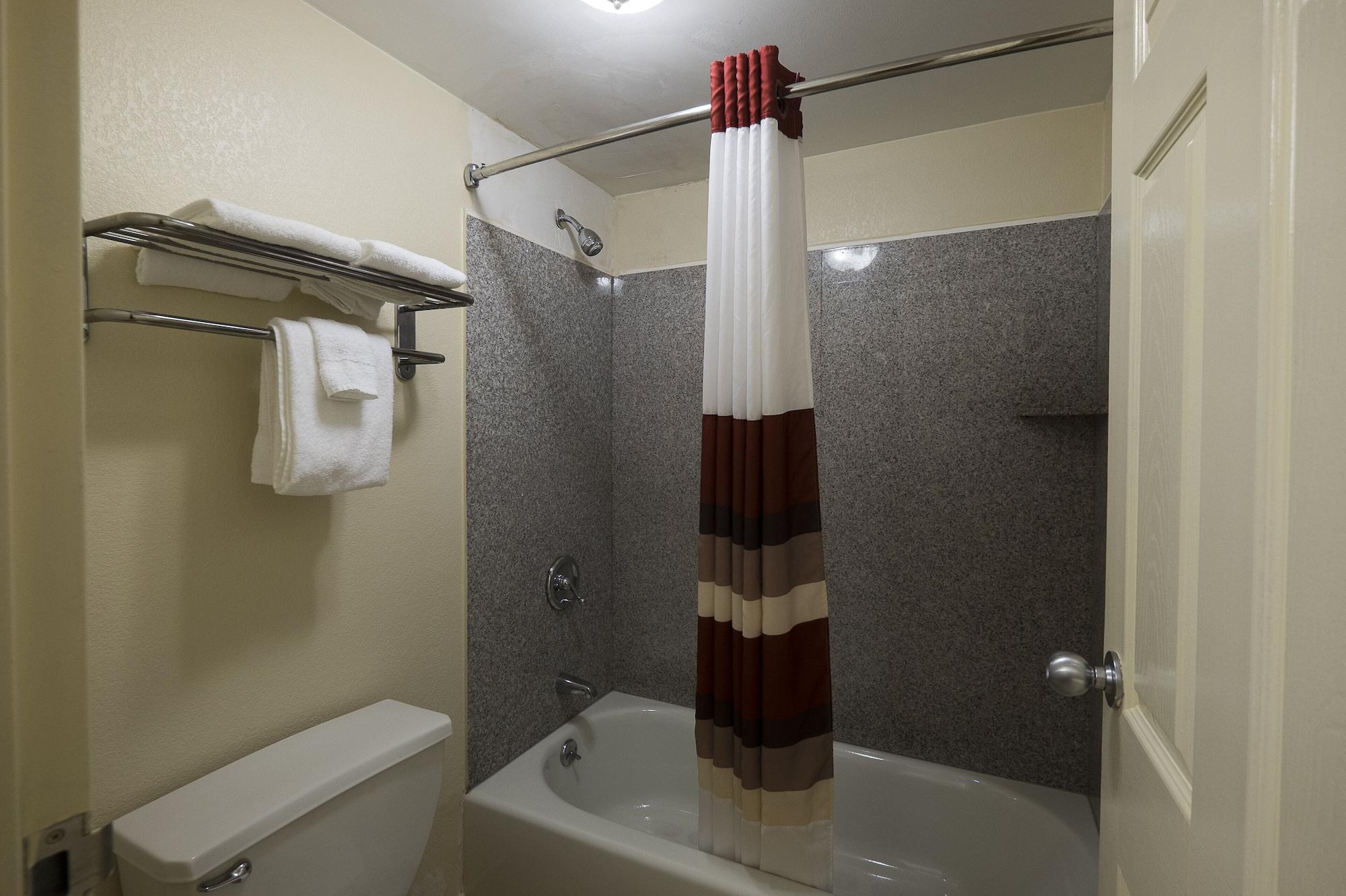 Red Roof Inn Virginia Beach-Norfolk Airport Bagian luar foto