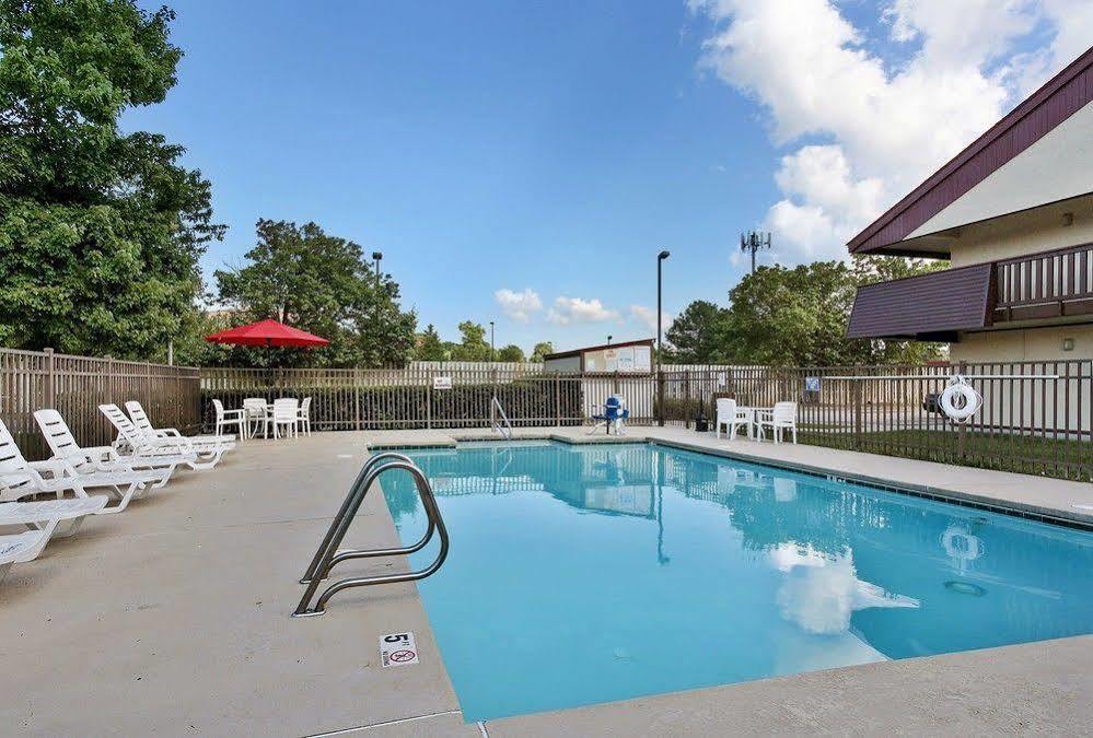 Red Roof Inn Virginia Beach-Norfolk Airport Bagian luar foto