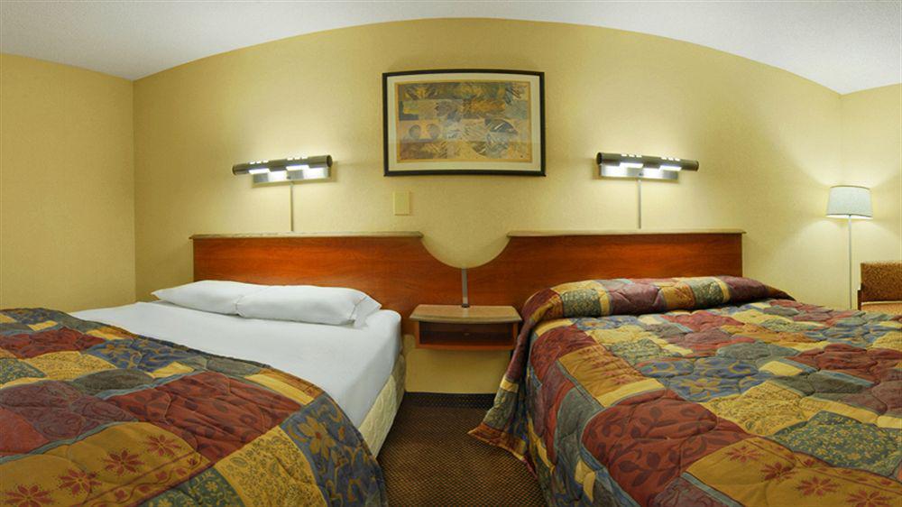 Red Roof Inn Virginia Beach-Norfolk Airport Bagian luar foto